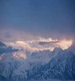 四川省南充市保安服務(wù)有限公司除夕慰問(wèn)一線(xiàn)押運(yùn)、人防隊(duì)員